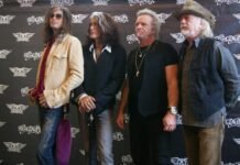 Aerosmith faz coletiva no Rio para divulgar ‘Music From Another Dimension’ Aerosmith faz coletiva no Rio para divulgar 'Music From Another Dimension' (Foto: Renata Pacheco/Almanaque da Cultura)
