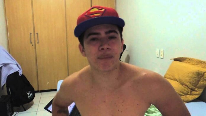 'Fiz sucesso porque eu insisti muito', define o youtuber Whindersson Nunes (Foto: Reprodução/YouTube)