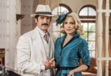 ‘Êta Mundo Bom!’: Eriberto Leão diz que personagem Ernesto tem um lado negro aflorado Sandra (Flávia Alessandra) e Ernesto (Eriberto Leão) em 'Êta Mundo Bom!' (Foto: Divulgação)