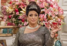 Grace Gianoukas interpreta libanesa rica mãe de Tatá Werneck em ‘Haja Coração’ Grace Gianoukas interpreta libanesa rica mãe de Tatá Werneck em 'Haja Coração' (Foto: TV Globo/Arthur)