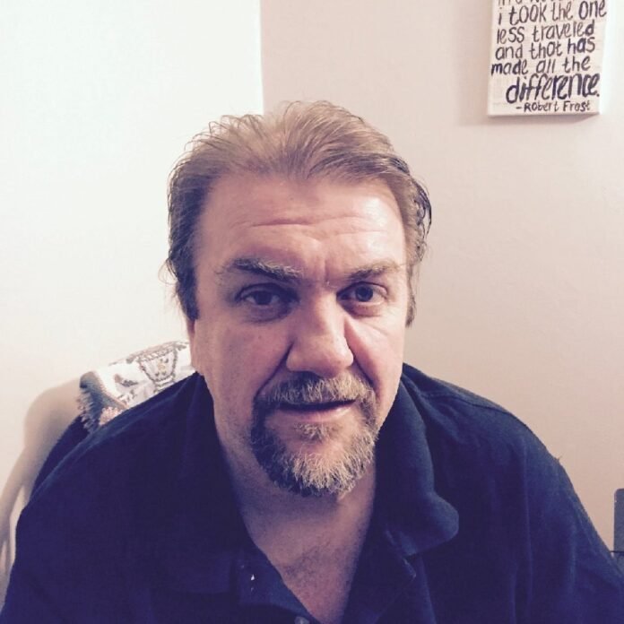 Quadrinista Lee Weeks confirma presença na CCXP18 em São Paulo (Foto: Divulgação)