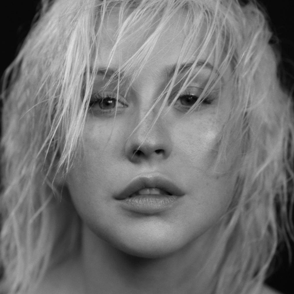 Christina Aguilera anuncia data de lançamento do próximo álbum e libera novo single e clipe "Accelerate"