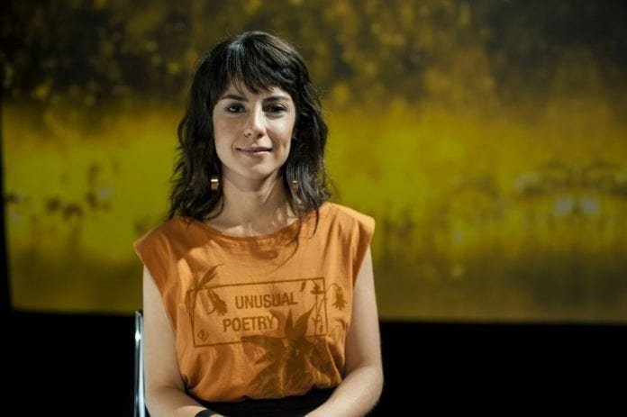 Andréia Horta é a nova apresentadora de "O País do Cinema" do Canal Brasil (Foto: Divulgação)