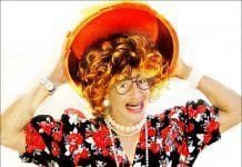 Solo de comédia “Moça Velha Não Faz Milagre” reestreia em Copacabana Moça Velha Não Faz Milagre (Foto: Divulgação)