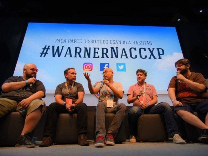 Painel da Warner na CCXP 2017 (Foto: Reprodução/Facebook)