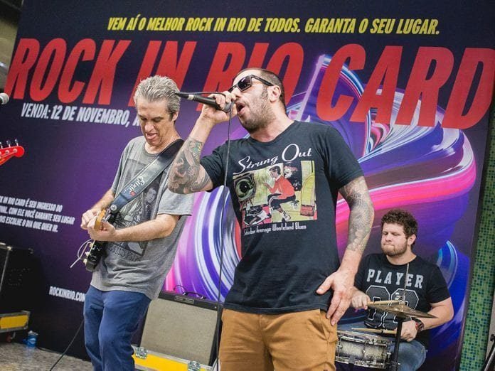 Badauí no metrô (Foto: Diego Padilha/Divulgação/Rock in Rio)