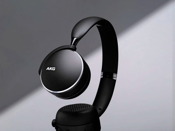 AKG Y500 (Foto: Divulgação/Samsung)