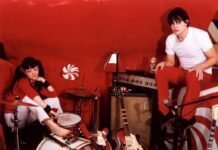 The White Stripes celebram 20º aniversário do terceiro álbum de estúdio ‘White Blood Cells’