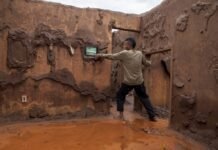 ‘O Lugar Mais Seguro do Mundo’: Documentário sobre tragédia em Mariana é exibido no festival de Vancouver Cena do documentário "O Melhor Lugar do Mundo" (Foto: Divulgação)