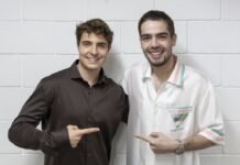 Filhos de Fausto Silva e Gugu Liberato participam da ‘Batalha do Lip Sync’ João Guilherme Silva e João Augusto Liberato participam da "Batalha do Lip Sync" (Foto: Globo/Léo Rosario)