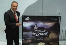 ‘Do Coração do Brasil’: Rei da Pornochanchada, David Cardoso é homenageado na CAIXA Cultural Rio David Cardoso durante abertura da mostra "Do Coração do Brasil" na CAIXA Cultural Rio de Janeiro (Foto: Alexandre Berçott)