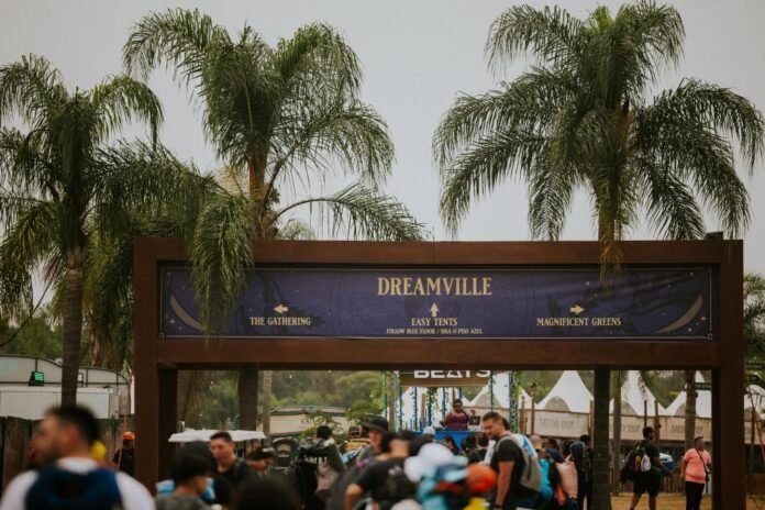 DreamVille recebe festa de abertura com line-up especial e homenagem a Ayrton Senna (Tomorrowland/Divulgação)