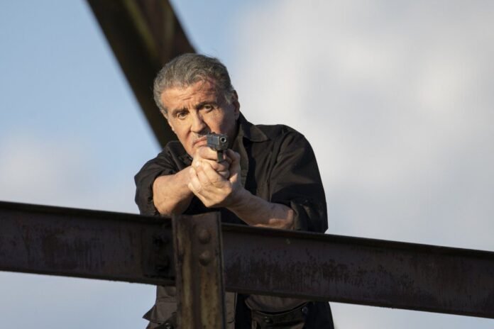 Sylvester Stallone lidera elenco em 'Blindado', filme de ação com estreia em 6 de fevereiro (Foto: Divulgação/Imagem Filmes)