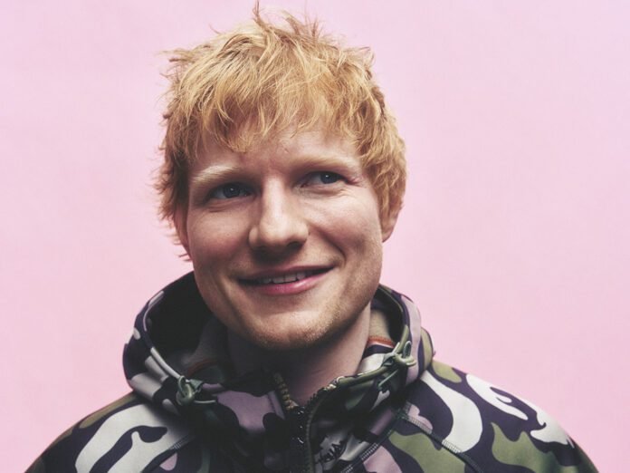 Ed Sheeran lança 'Sapphire', single com Arijit Singh e clipe com Shah Rukh Khan (Foto: Petros Studio)