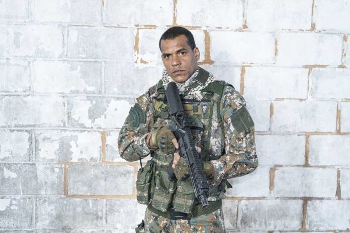 Gravações da quinta temporada de 'Arcanjo Renegado' têm início no Rio (Foto: César Diógenes)