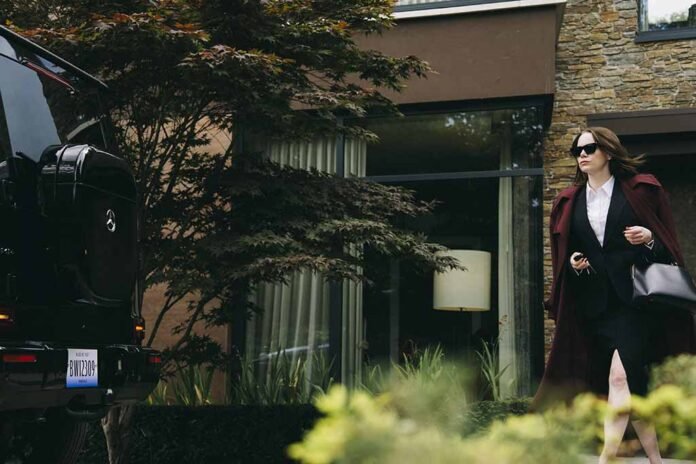 Mostra de SP anuncia exibição de 'Bugonia', com Emma Stone (Foto: Divulgação/Universal Pictures)