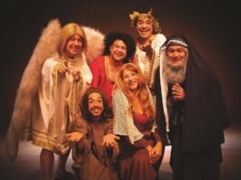 ‘Hermanoteu na Terra de Godah’ completa 12 anos de sucesso no Teatro Bradesco Cia. Os Melhores do Mundo marca 30 anos com 'Hermanoteu' (Foto: Divulgação)