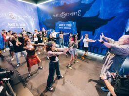 Warner promove aula de kung fu de ‘Mortal Kombat 2’ na CCXP25 Aula de kung fu de 'Mortal Kombat 2' envolve fãs e creators na CCXP25 (Foto: Divulgação)