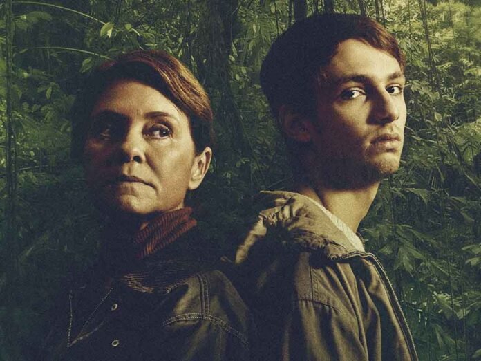 Adriana Esteves e Antonio Haddad em nova temporada de 'Os Outros', que estreia em 9 de abril no Globoplay (Foto: Divulgação)