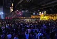 CCXP México chega à 3ª edição e amplia presença internacional Público acompanha atividades da terceira edição da CCXP México na Cidade do México (Foto: Divulgação)