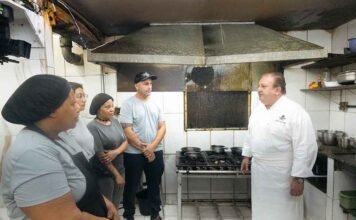 ‘Pesadelo na Cozinha’ mostra crise em bar de Belo Horizonte ‘Pesadelo na Cozinha’ expõe falhas em restaurante de MG (Foto: Caio Mvwaves/Band)