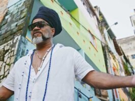 Série ‘Carlinhos Brown em Meia Lua Inteira’ chega à HBO 'Carlinhos Brown em Meia Lua Inteira' estreia na HBO (Foto: Divulgação)