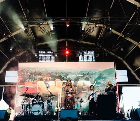 Melly estreia nova fase da carreira no Rock in Rio Lisboa Melly durante apresentação no Rock in Rio Lisboa, em Portugal (Foto: Divulgação/Tomas Duarte)
