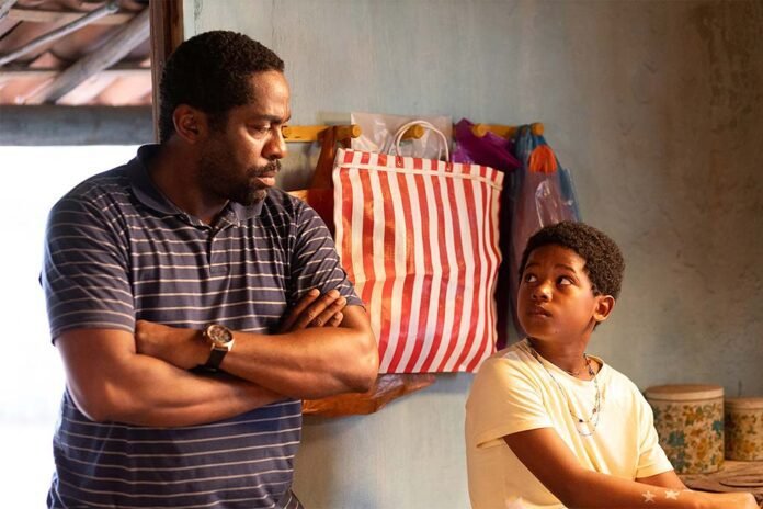 'Feito Pipa', de Allan Deberton, aborda conflitos familiares no sertão cearense (Foto: Divulgação/Paris Filmes) 'Feito Pipa', de Allan Deberton, aborda conflitos familiares no sertão cearense (Foto: Divulgação/Paris Filmes)