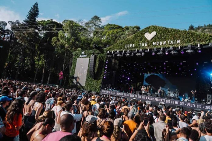 Rock the Mountain reuniu aproximadamente 150 mil pessoas em 2025, durante seis dias de evento em Itaipava (Foto: Fluxa Mangabeira)